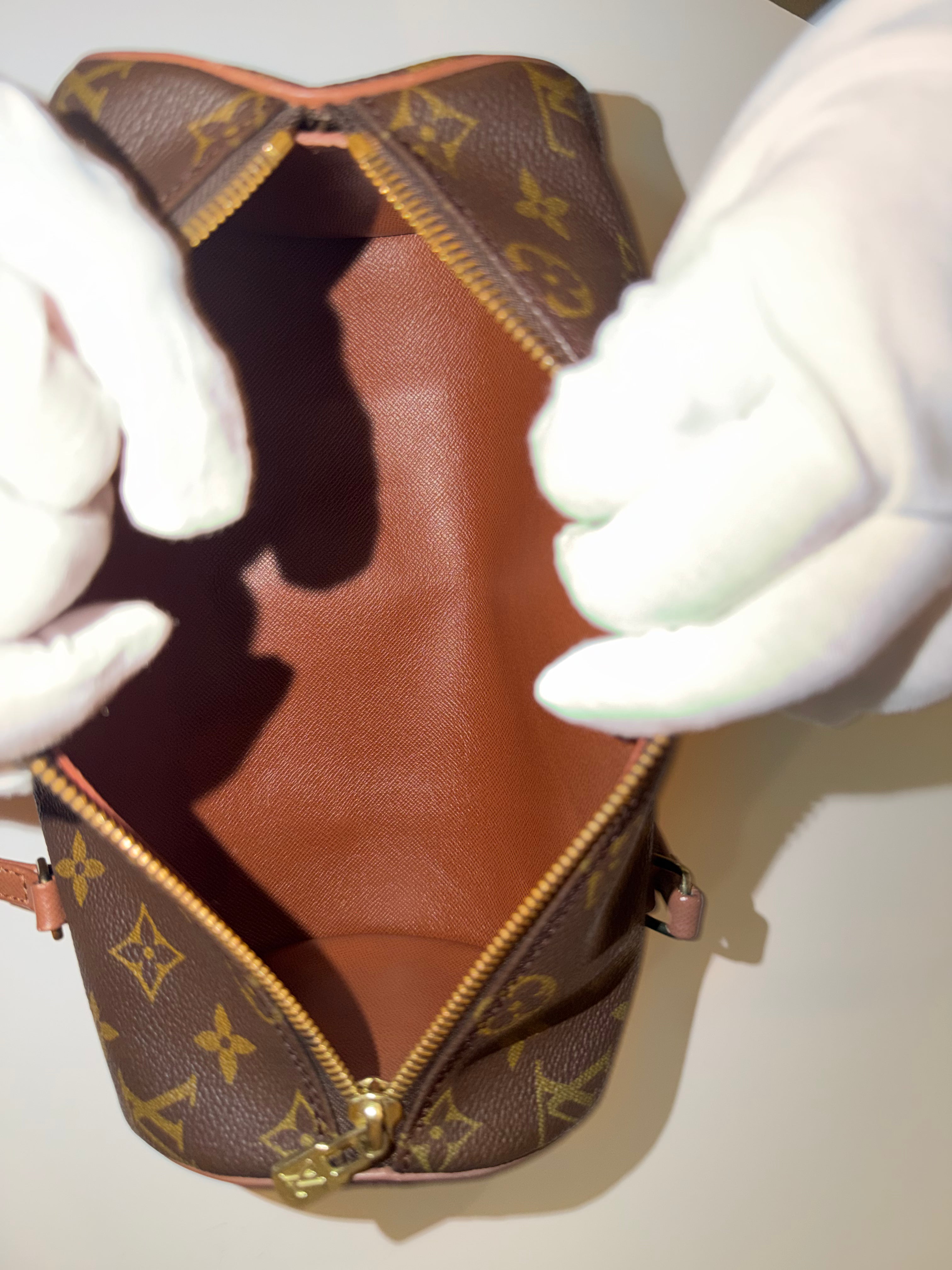 Louis Vuitton Papillon- Size 26