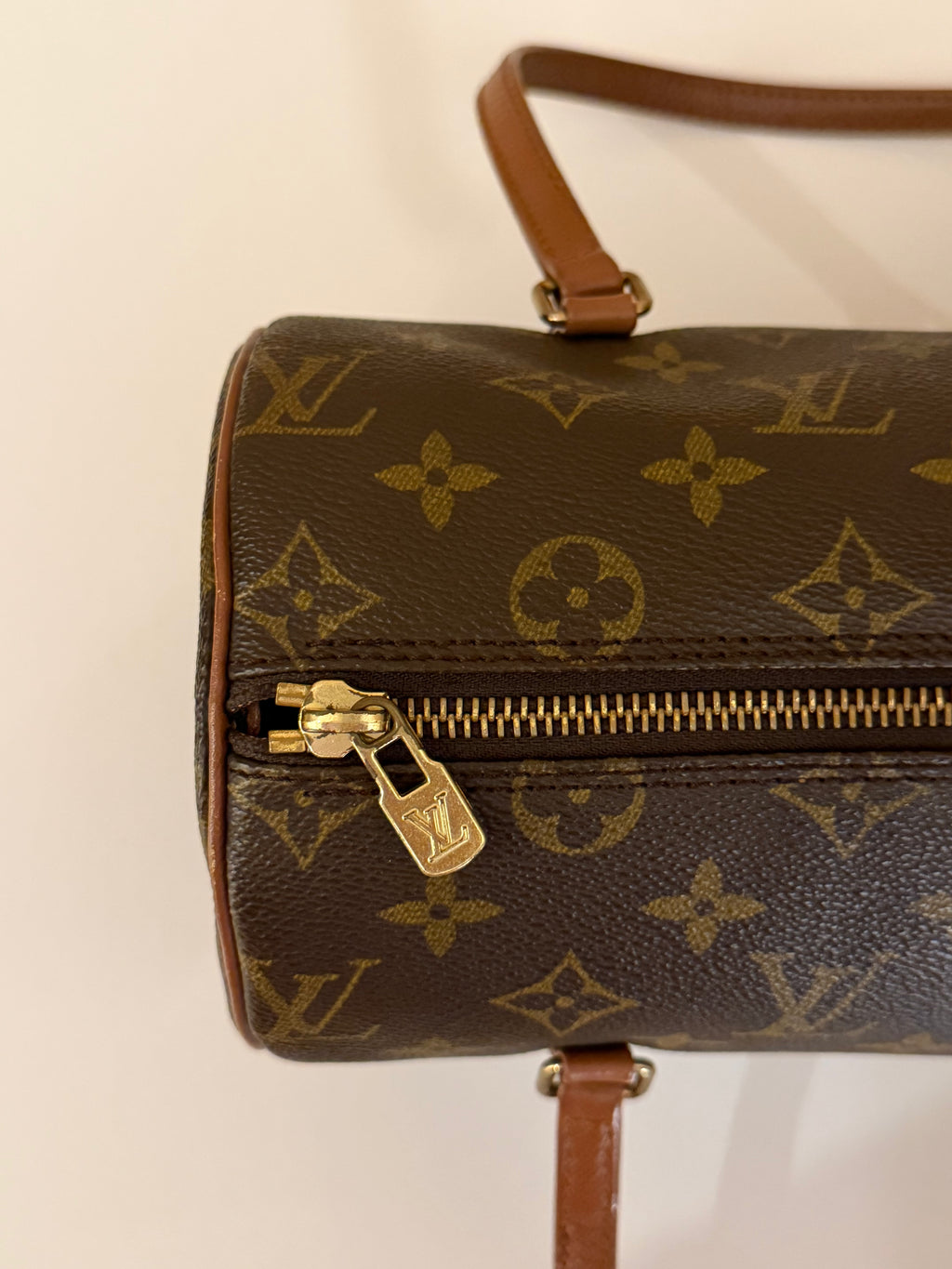 Louis Vuitton Papillon Size 26