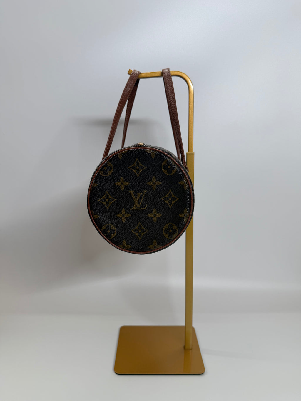 Louis Vuitton Papillon Size 26