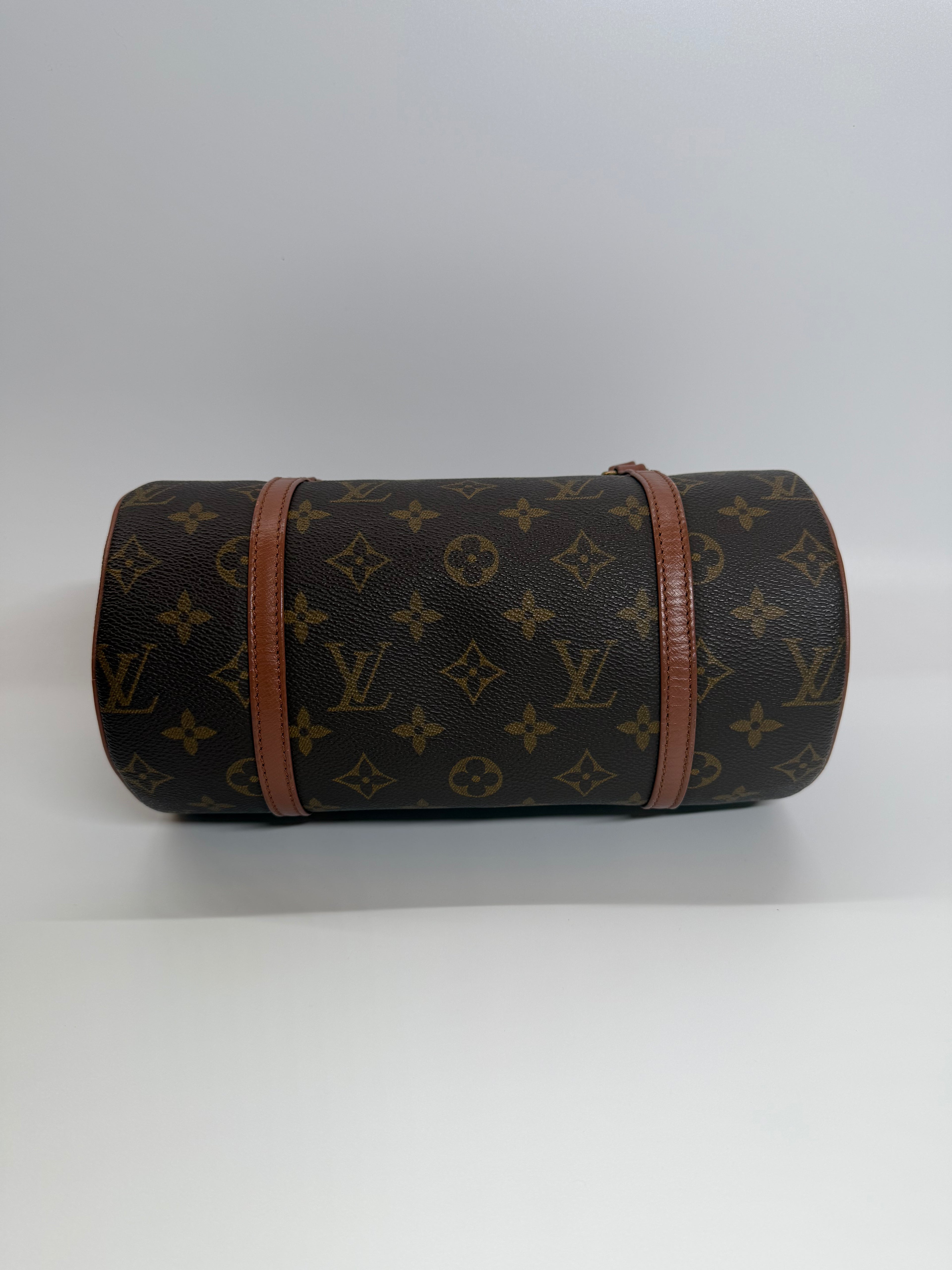 Louis Vuitton Papillon Size 26