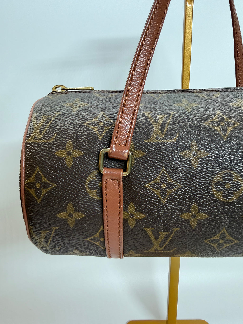 Louis Vuitton Papillon Size 26