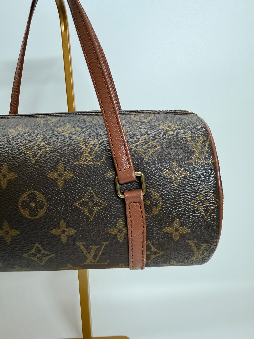 Louis Vuitton Papillon Size 26