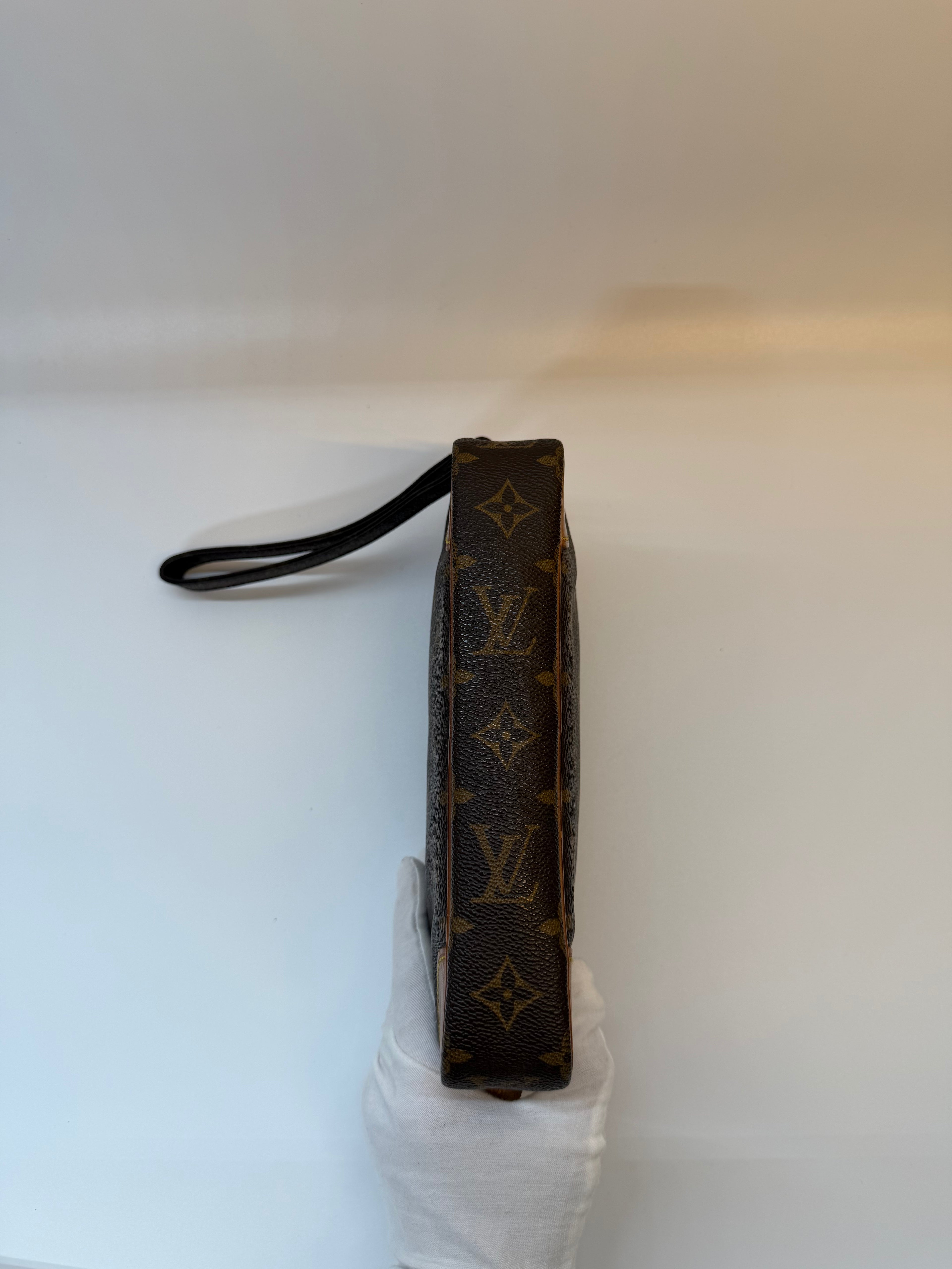 Louis Vuitton Monogram Pouch